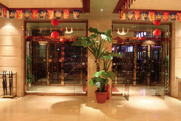 在重庆机场，给自己一个舒适的按摩小憩！